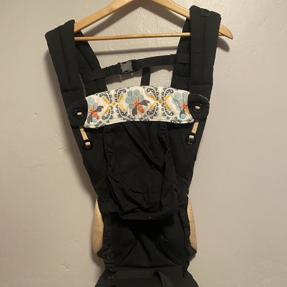 ERGObaby 360 Black & Camel - Picture 3 of 4